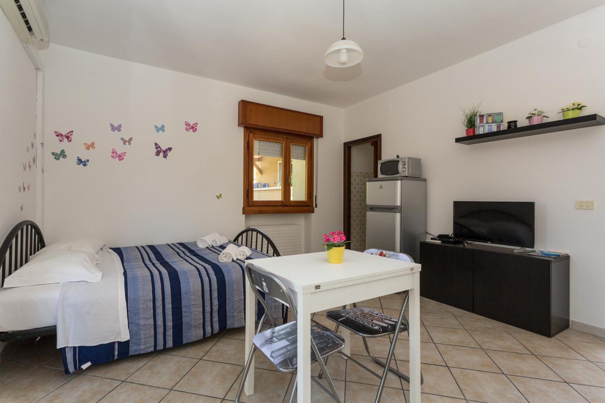 Appartamenti Massimiliano Peschiera del Garda Habitación foto