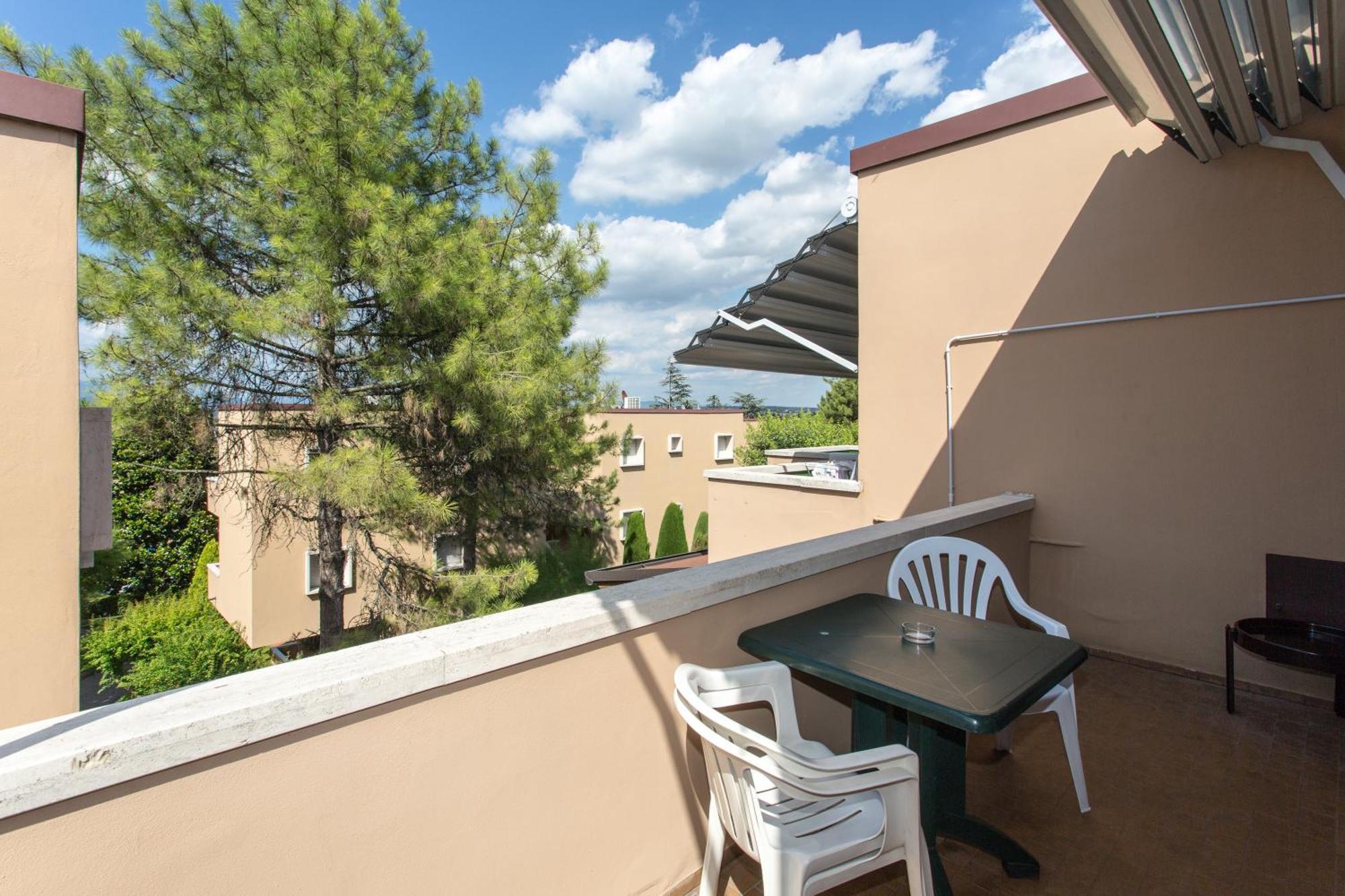 Appartamenti Massimiliano Peschiera del Garda Habitación foto