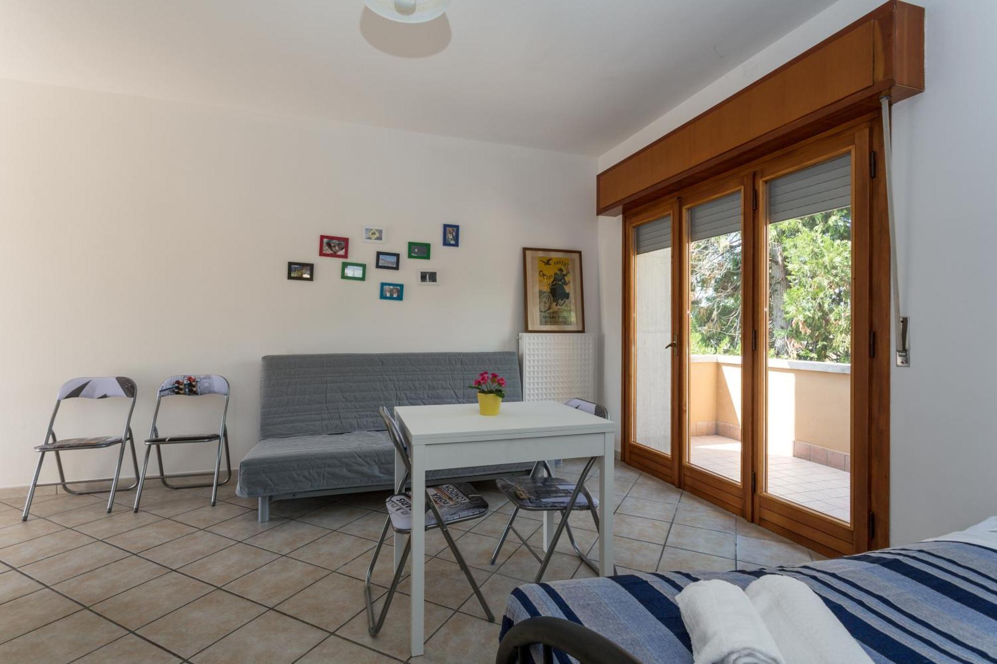 Appartamenti Massimiliano Peschiera del Garda Habitación foto